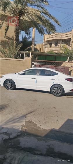 هیوندای ئەلەنترا
